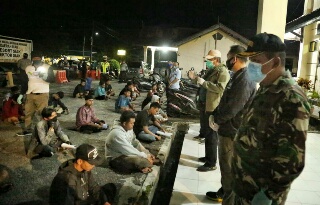 Bersama Kapolres, Bupati Berikan Imbau Remaja dan Pemuda yang Keluyuran Tengah Malam