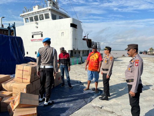 Polsek Kawasan Pelabuhan Tembilahan Minta Masyarakat Datang ke TPS Gunakan Hak Pilih