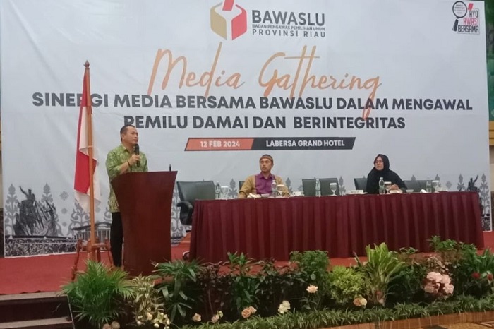 Gelar Media Gathering, Ketua Bawaslu Riau Ajak Media Bersinergi Awasi Pemilu