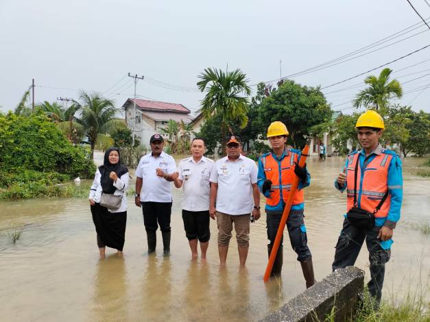 Muflihun Turun Lapangan Tinjau Banjir Dampak Hujan Deras