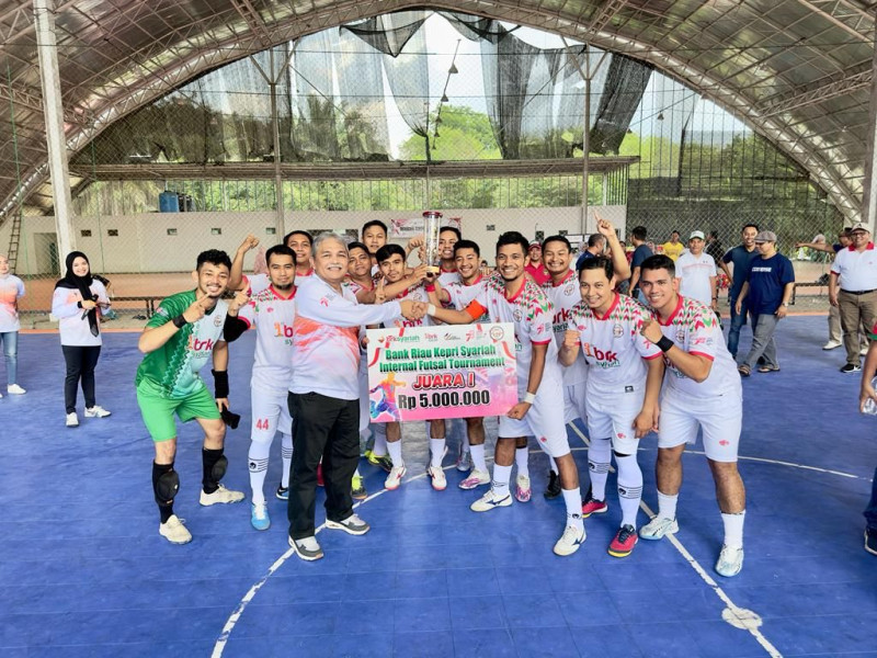 Turnamen Futsal Antar Cabang BRK Syariah, Tim Futsal KPS PKUS 1 Amankan Juara 1