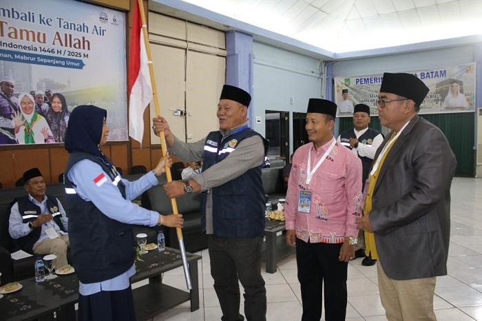 Dari 5.073 Jamaah Haji Riau, 887 dari Dua Kloter Telah Tiba di Tanah Air