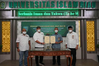  Kerjasama Bidang Catur Dharma Perguruan Tinggi, UIR dan PWI Teken MoU, MoA dan IA