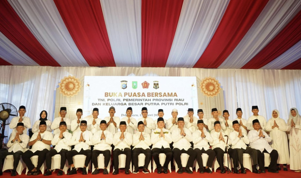 Buka Puasa Bersama Forkopimda di Polda Riau, Gubri Wahid: Mari Berkolaborasi Wujudkan Riau bermarwah
