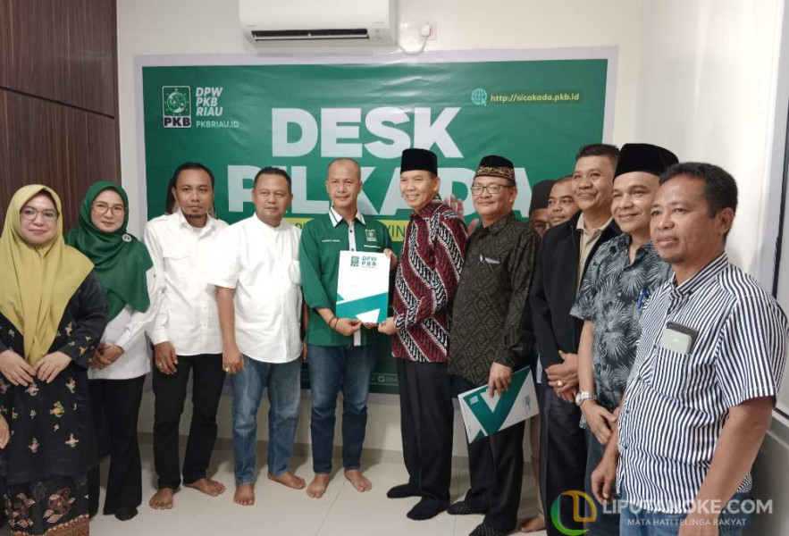Tak Hanya Mengaku Dekat dengan Abdul Wahid, Sosok Satu Ini Juga Ungkap Peran Rusli Zainal dalam Karirnya