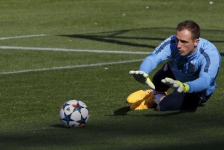 Juventus Bidik Kiper Atletico Madrid