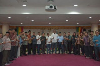 Dikunjungi Dewan Inhu, Ade Agus Hartanto: Rasanya Seperti Sedang Jadi Bupati