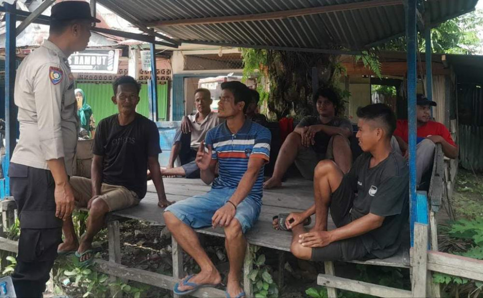 Polsek Lubuk Dalam Sambangi Warga Jaga Kamtibmas Jelang Pilkada Gubernur Riau dan Bupati Siak