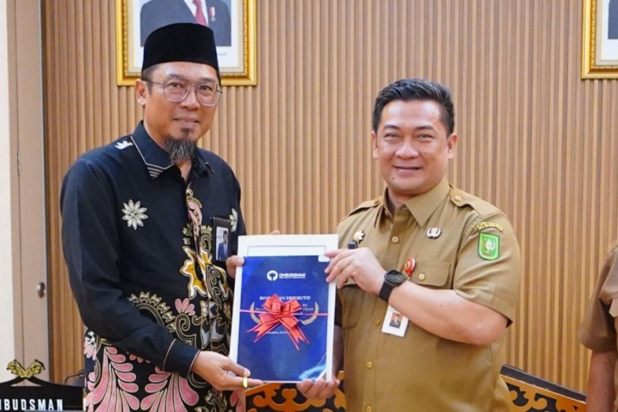Pelayanan Publik Pemprov Riau Tahun 2025 Riau Raih Predikat Zona Hijau