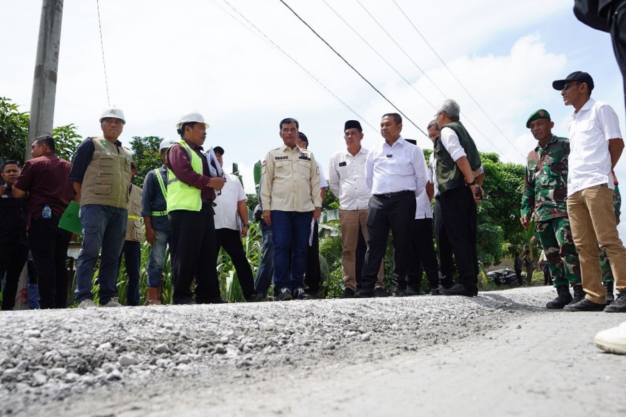 Kabar Baik untuk Warga Inhil, Gubri Wahid Targetkan Perbaikan Jalan Selensen-Kota Baru-Bagan Jaya Tuntas Awal Desember