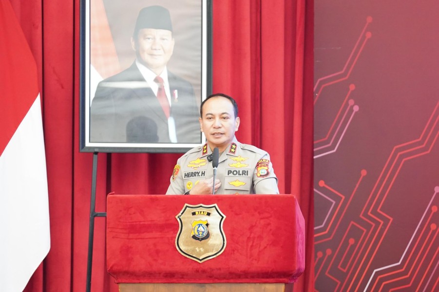 Kapolda Riau Sampaikan Pesan Penting kepada PJU: Duduk Lebih Rendah dari Masyarakat