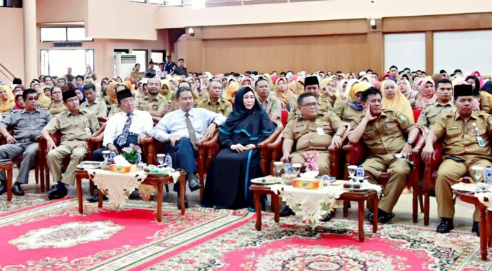 Gubri Video Call, Bupati Wardan Hadiri Silahturrahmi bersama Guru SMA/SMK Se-Inhil