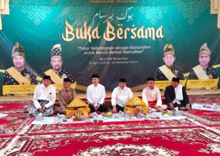 Sempat 'Retak'! Syamsuar-Edy Natar Duduk Bersanding, Nasehat Datuk yang Satu Ini Begitu Menusuk