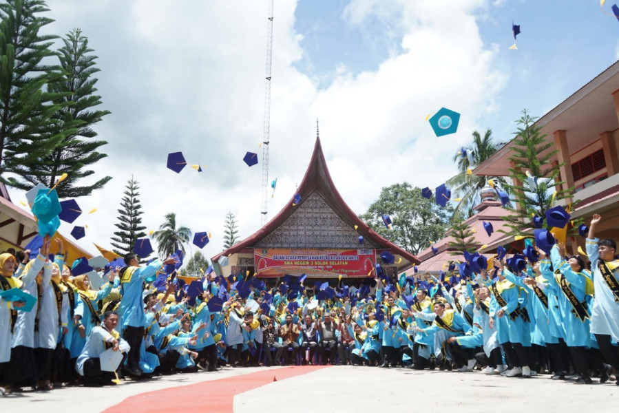 Acara Perpisahan di Sekolah, Antara MomenTak Terlupakan Bagi Siswa dan Beban Ekonomi Keluarga