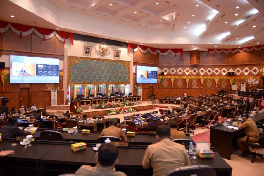 DPRD Riau Gelar Rapat Penyampaian Usulan Pemberhentian Gubernur Masa Jabatan 2019-2024
