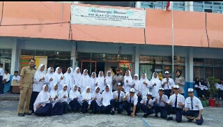 Jadi Pembina Upacara, Kasat Binmas Polresta Pekanbaru Himbau Jauhi Narkoba 