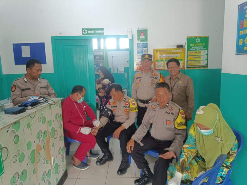 Jelang Pilkada, Polsek Tempuling Cek Kesehatan Personil