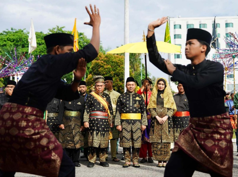 Gubri Wahid Resmi Sandang Gelar Adat Datuk Seri Setia Amanah