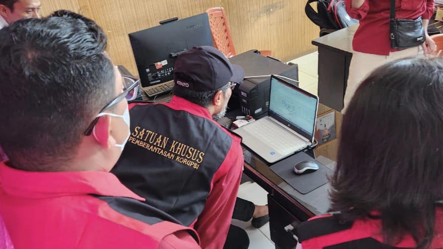 Kejati Riau Geledah Kantor Disdikbud Rohil,  Ini Dokumen yang Disita