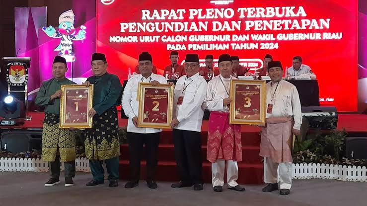 Unggul di 9 Kabupaten, Paslon Bermarwah di Pilgub Riau Kantongi 1,22 Juta Suara