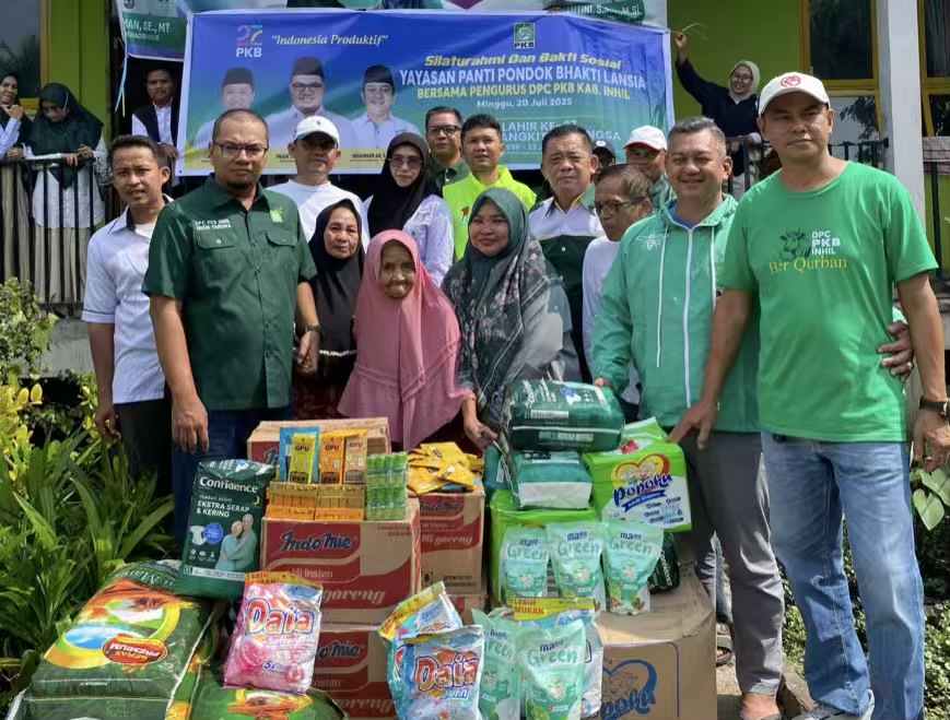 Peringati Harlah ke 27, PKB Inhil Bakti Sosial ke Panti Lansia