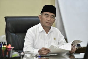 Mendikbud akan Tetap Terapkan Kebijakan Sekolah Lima Hari