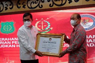 Kejagung RI Berikan Restitusi dan Penghargaan Kepada Korban dalam Kasus TPPO