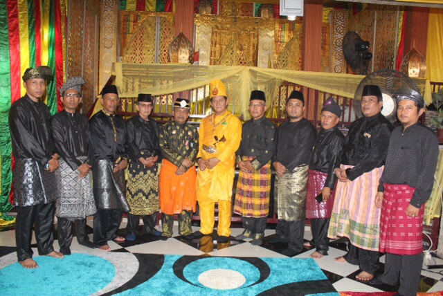 Ditabalkan, Pengurus KKSSI Inhil Diminta Lestarikan Budaya Melayu