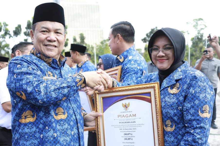 Peringatan HKN 2025, Pemkab Siak Raih Penghargaan UHC