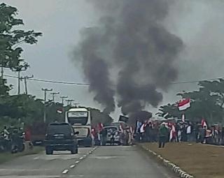 Dihadang Massa, Pengadilan Negeri Siak Tunda Eksekusi Lahan PT Karya Dayun