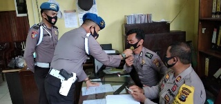 Provos Polres Kuansing Laksanakan Kegiatan Pendisiplinan Pakai Masker 