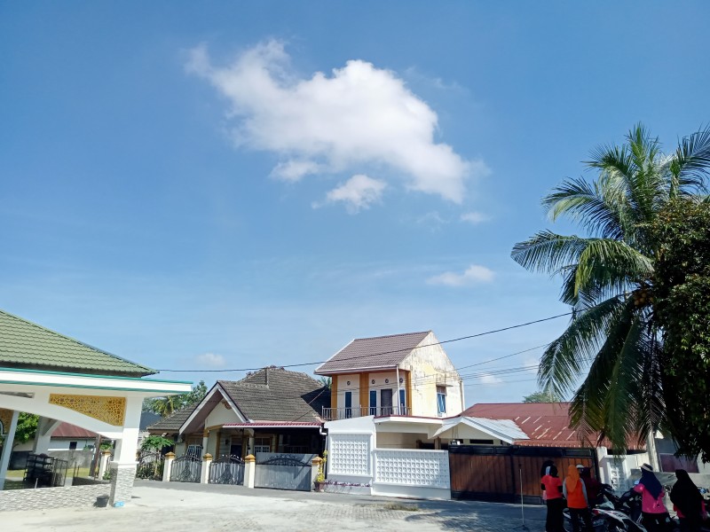 BMKG: Cuaca Riau Masih Didominasi Panas Terik, Suhu Tembus 35 Derajat Celsius