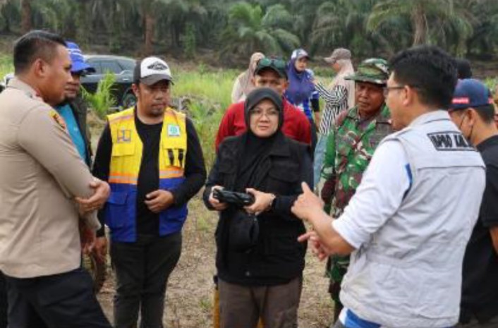 Bupati Siak Pastikan Karhutla Dayun Padam, Masuk Tahap Pendinginan