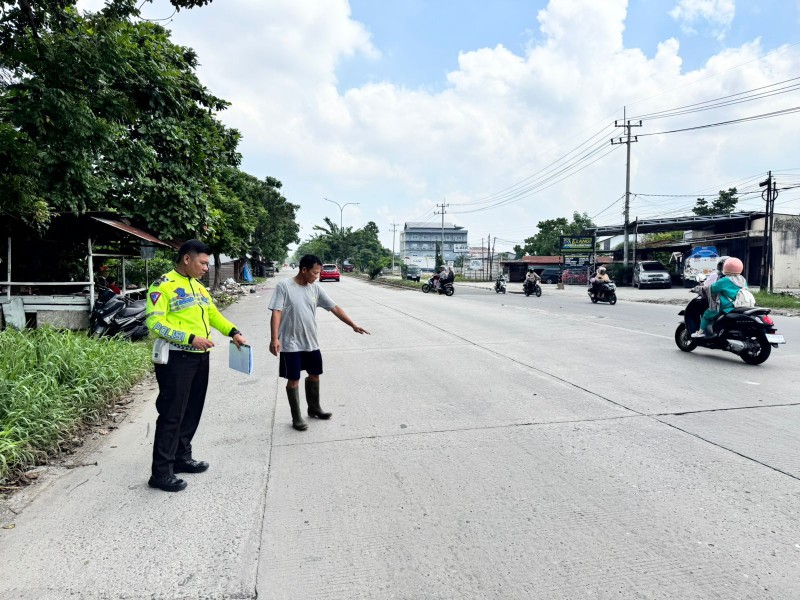 Terjatuh Akibat Jalan Berlubang, Mahasiswi di Pekanbaru Tewas Terlindas Truk