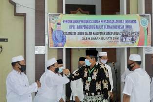 Bupati Alfedri Lantik Pengurus MUI  & IPHI di Kecamatan Lubuk Dalam