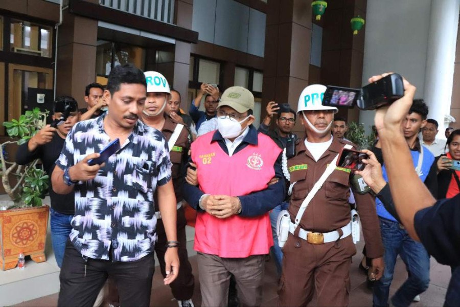 Kejati Maluku Berhasil Menangkap Sekda Tersangka Kasus Tipikor di Pemkab Seram Bagian Timur