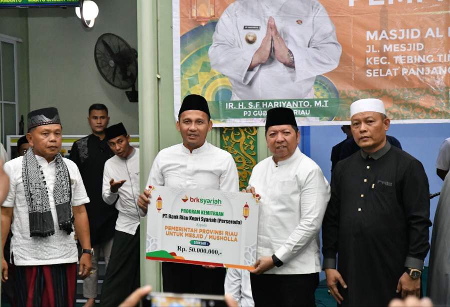 CSR BRK Syariah Kembali Disalurkan Pada Agenda Safari Ramadhan di Kabupaten Kepulauan Meranti