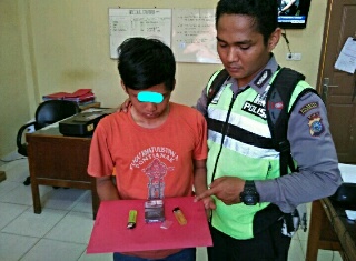 Panik Kena Razia, Seorang Remaja Masukin Sabu ke Mulut