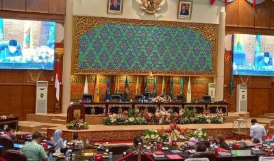 AKD DPRD Riau Disepakati, Ini Susunan dan Nama-nama Anggotanya 