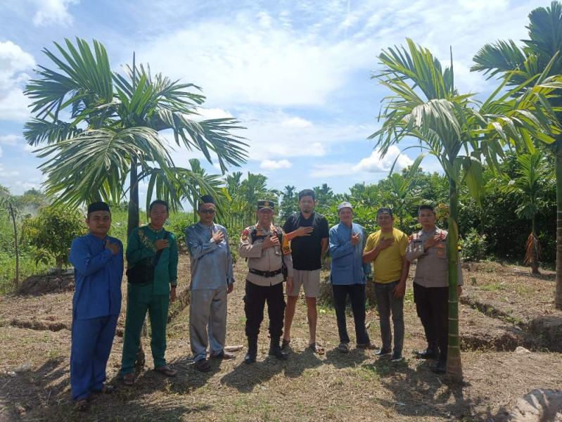 Kapolsek Tempuling Jumpa Santai dengan Masyarakat di Desa Teluk Jira Sekaligus Berikan Edukasi Pasca Pilkada 2024