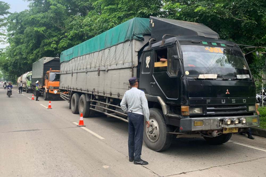 Tak Laik Jalan Hingga Tak Sesuai Trayek, 143 Truk di Kota Dumai Kena Tilang