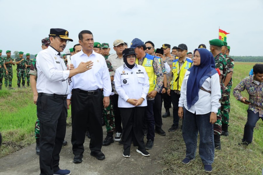 Kunker ke Siak Riau, Kementan Amran Motivasi Petani