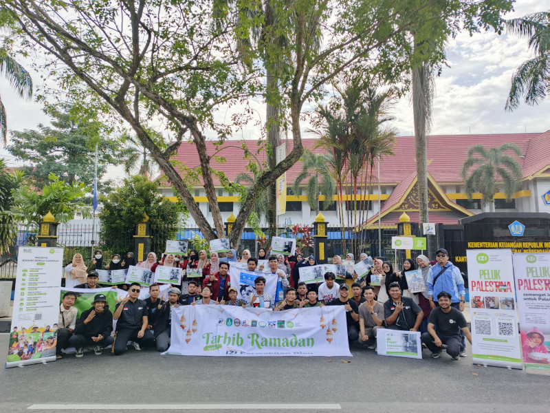 IZI RIAU Gelar Pawai Tarhib Ramadhan Bersama Komunitas di Car Free Day Pekanbaru