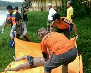 Tim SAR Temukan Korban Ke Empat Anak Hanyut Di Sungai Indragiri 