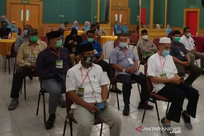 34 Bapaslon Peserta Pilkada di Riau Mulai Jalani Tes Kesehatan dan Uji Usap Tenggorokan