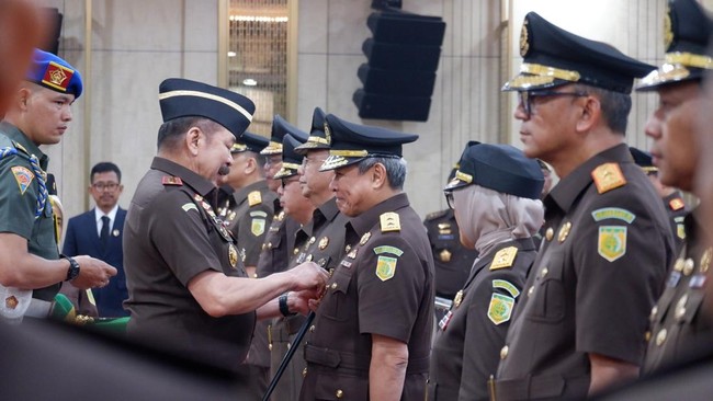 Berikut Daftar 11 Kajati dan Petinggi Kejagung yang Dilantik, Ini Pesan Jaksa Agung