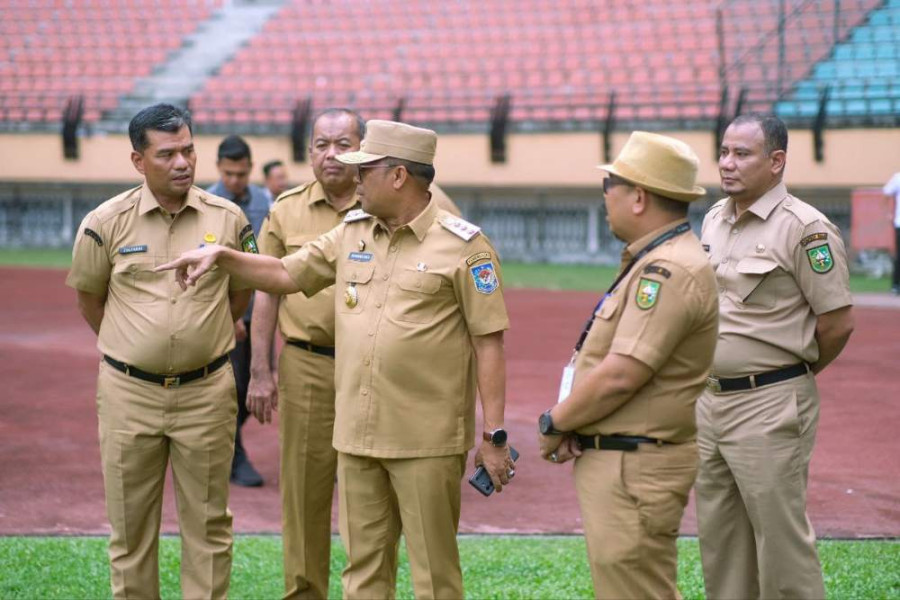 Pj Gubri Rahman Hadi Tinjau Stadion Utama Riau