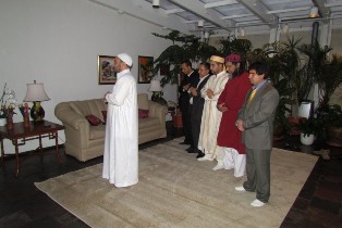 Di Negara ini Umat Muslim Puasa 22 Jam