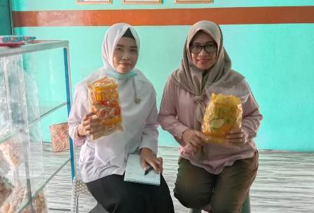  Diskop dan UKM Kunjungi Toko Oleh-oleh Khas Inhil 