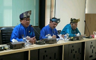 Bupati Perintahkan Jajaran Pemkab Inhil Jadwalkan Ulang Pertemuan Bahas Kelapa